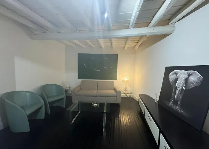 In Ancient Appartement *